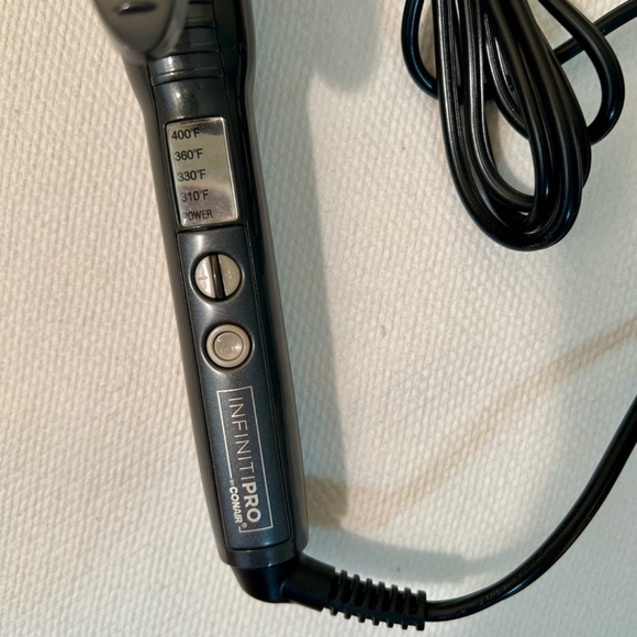 Curling Iron - Conair InfinitiPro Tourmaline Ceramic 1 3/4 Inch 5 settings - Picture 2 of 7